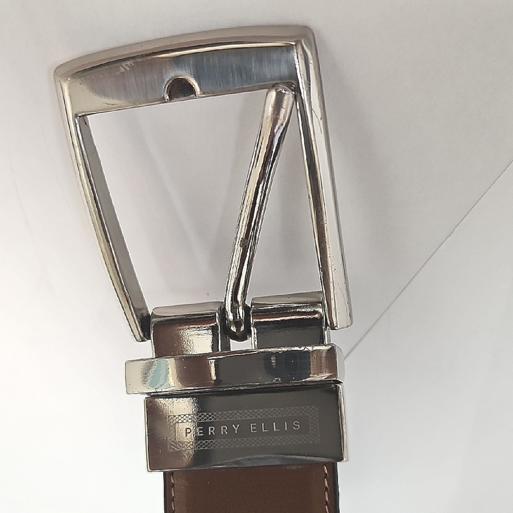 Perry Ellis Black and Brown Belt Can Be Worn On Either Side.